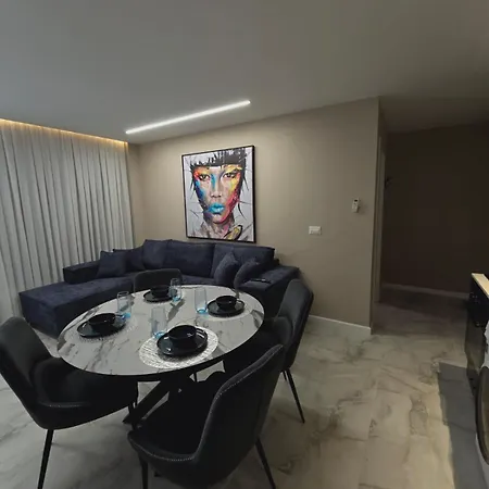 Gk Apartments Ballerina Bat Yam Exterior photo